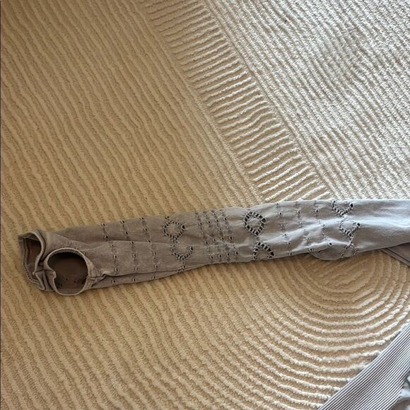 FP Movement by Free People Gray Fitted Crop Hoodie - Picture 4 of 8